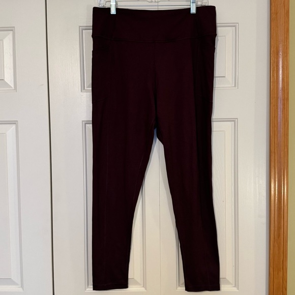 Victoria’s Secret Knockout full length tights - Picture 1 of 7